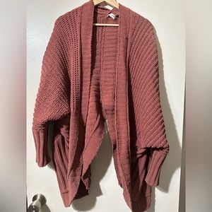 Love Riche soft cardigan with back slit